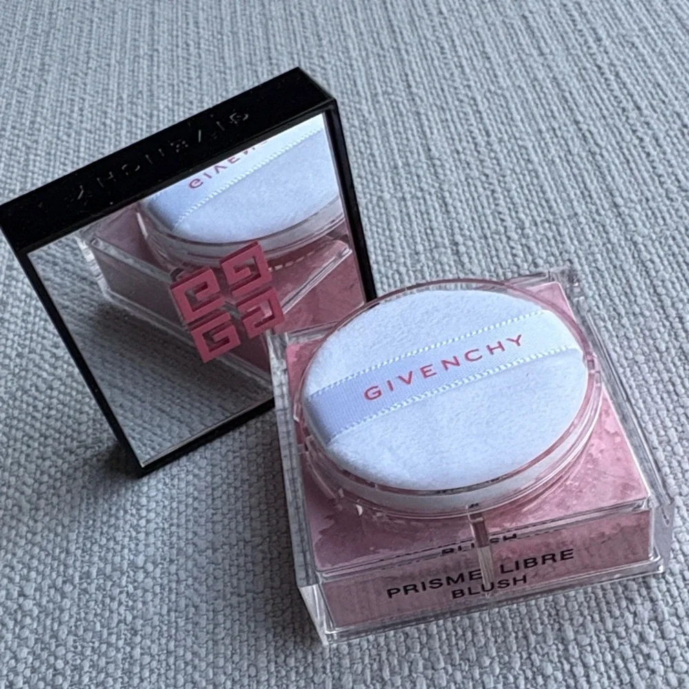 Givenchy Prisme Libre Loose Powder Blush 12H Radiance - 2 taffetas rose